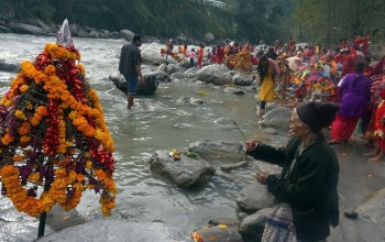 देशभरका नारायण मन्दिरमा भक्तजनको भीड, तुलसीको विशेष पूजा गरिँदै